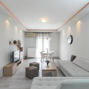 Houseloft Commercial Central Διαμέρισμα