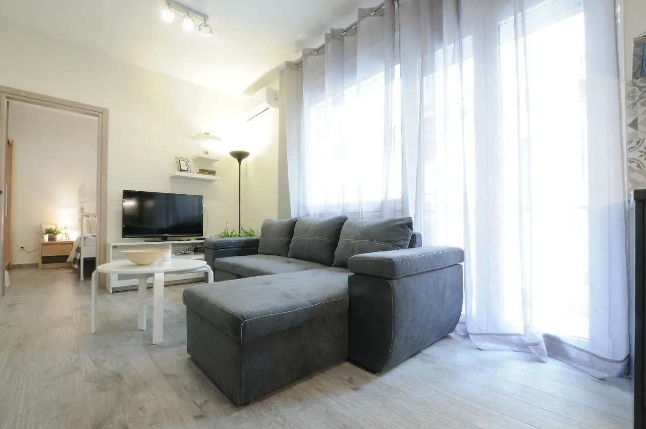 F & B Collection - Close To Aristotelous Sq. Thessaloniki